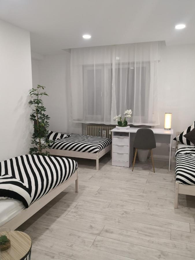Schoene Und Optimal Gelegene Wohnung Weisskirchen المظهر الخارجي الصورة