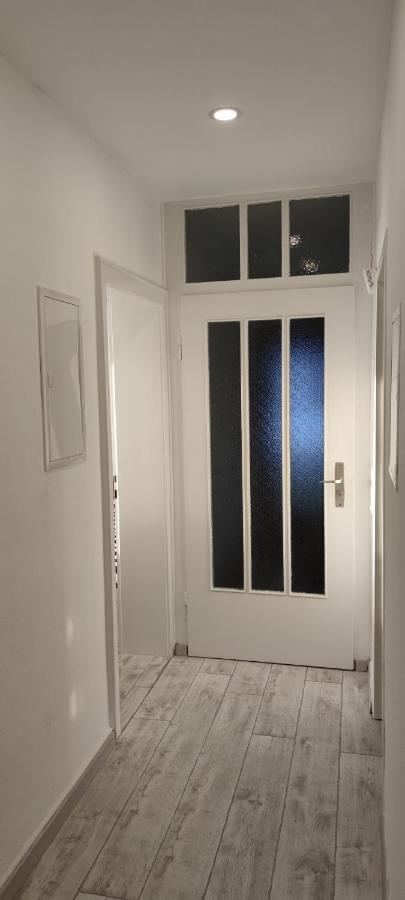 Schoene Und Optimal Gelegene Wohnung Weisskirchen المظهر الخارجي الصورة